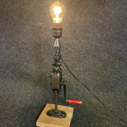 Lampe Handbohrmaschine